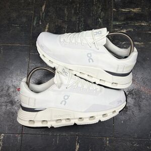 On Cloud "Cloudnova" Form 2 White Sneakers Women’s Size 6 Running Casual Shoes